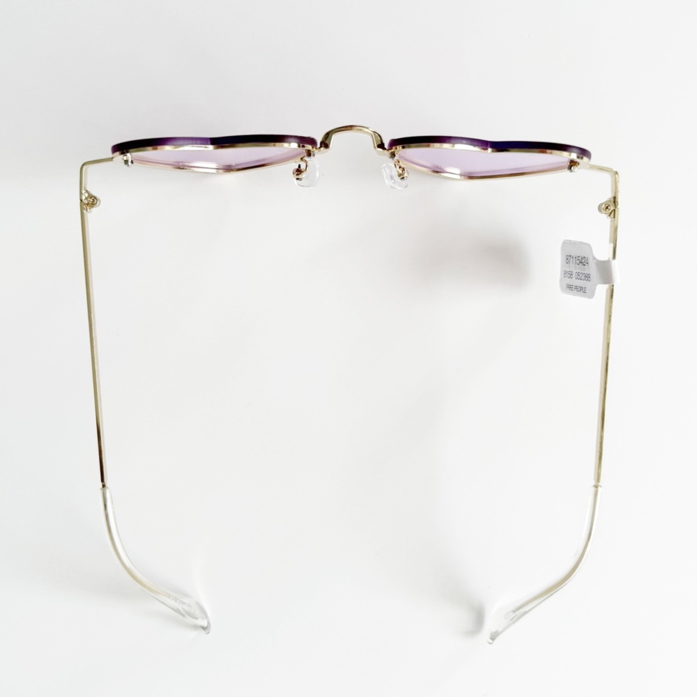 Free People Heart Eyes Oversized Sunglasses in Pink | NWT - Picture 3 of 7